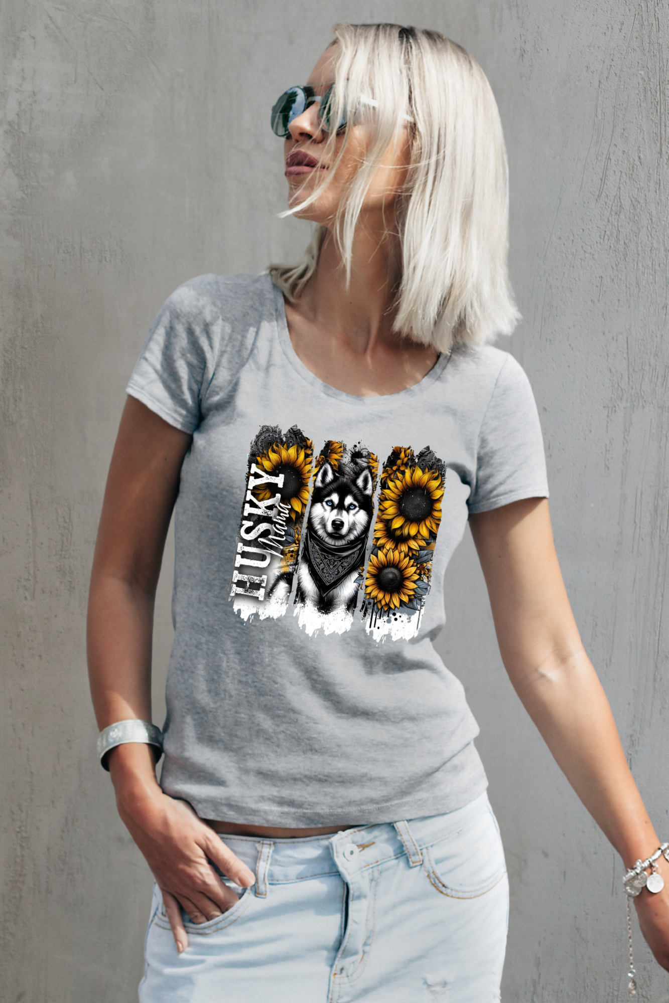Husky Mama Split T-shirt