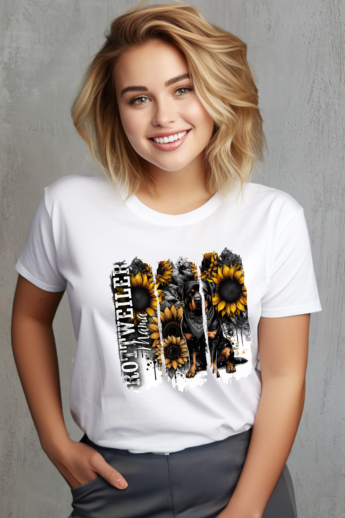 Rottweiler Mama Split T-Shirt